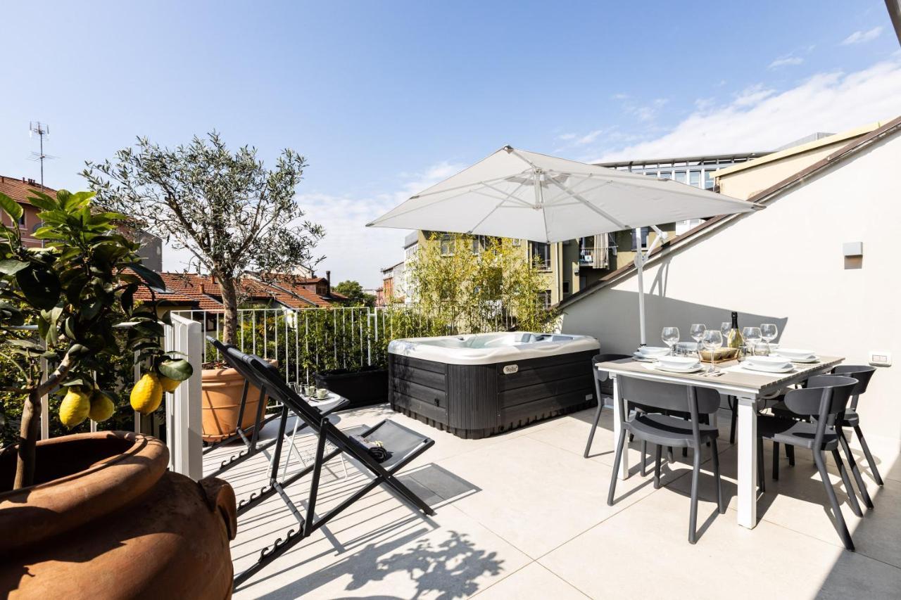 *Villa Olivo*With Private Terrace & Jacuzzi + 3Bedrooms Μιλάνο Εξωτερικό φωτογραφία